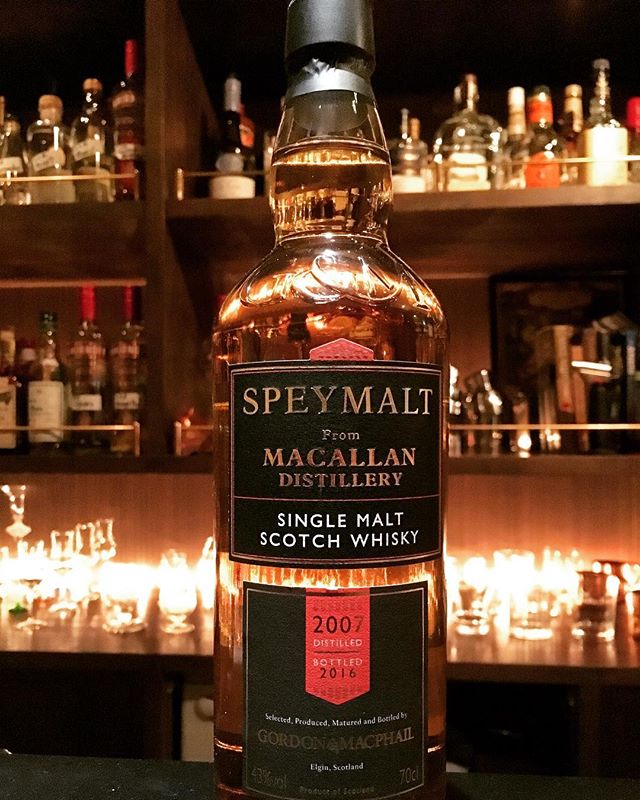 【new arrival single malt】speymalt from macallan 2007-2016 (43%) gordon&macphail高評価を頂いた2001-2016に続いて、若いものですが入荷いたしました。やはりこのシリーズのマッカランは好みです。#bar #authenticbar #gyoutoku #gyotoku #macallan #gordonandmacphail  #singlemalt #malt #whisky #ウイスキー #マッカラン #シングルモルト #バーツール #行徳 #市川市 #千葉県市川市