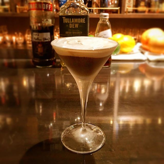 【深夜の試作】Ice Irish coffee On menuするかは未定ですが#エスプレッソ のリハビリがてら。#bar #authenticbar #bartool #cocktail #iceirishcoffee  #irishcoffee #coffee #espresso #infuse #infusion #mixology #バーツール #行徳 #行徳BAR #カクテル #アイスアイリッシュコーヒー #アイリッシュコーヒー #コーヒー #インフューズ #インフュージョン #インフュージョンカクテル #ミクソロジー